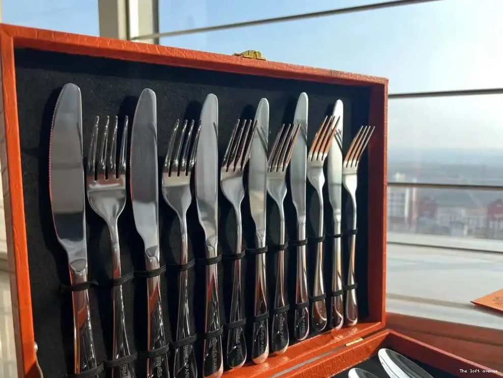 HERMES CUSTOM CUTLERY SET 0515